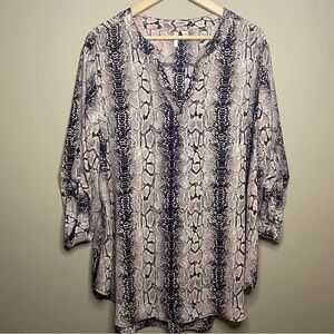 Cato V-Neck Blouse Women 22/24W Animal Print Black Tan Roll Tab Sleeve Office